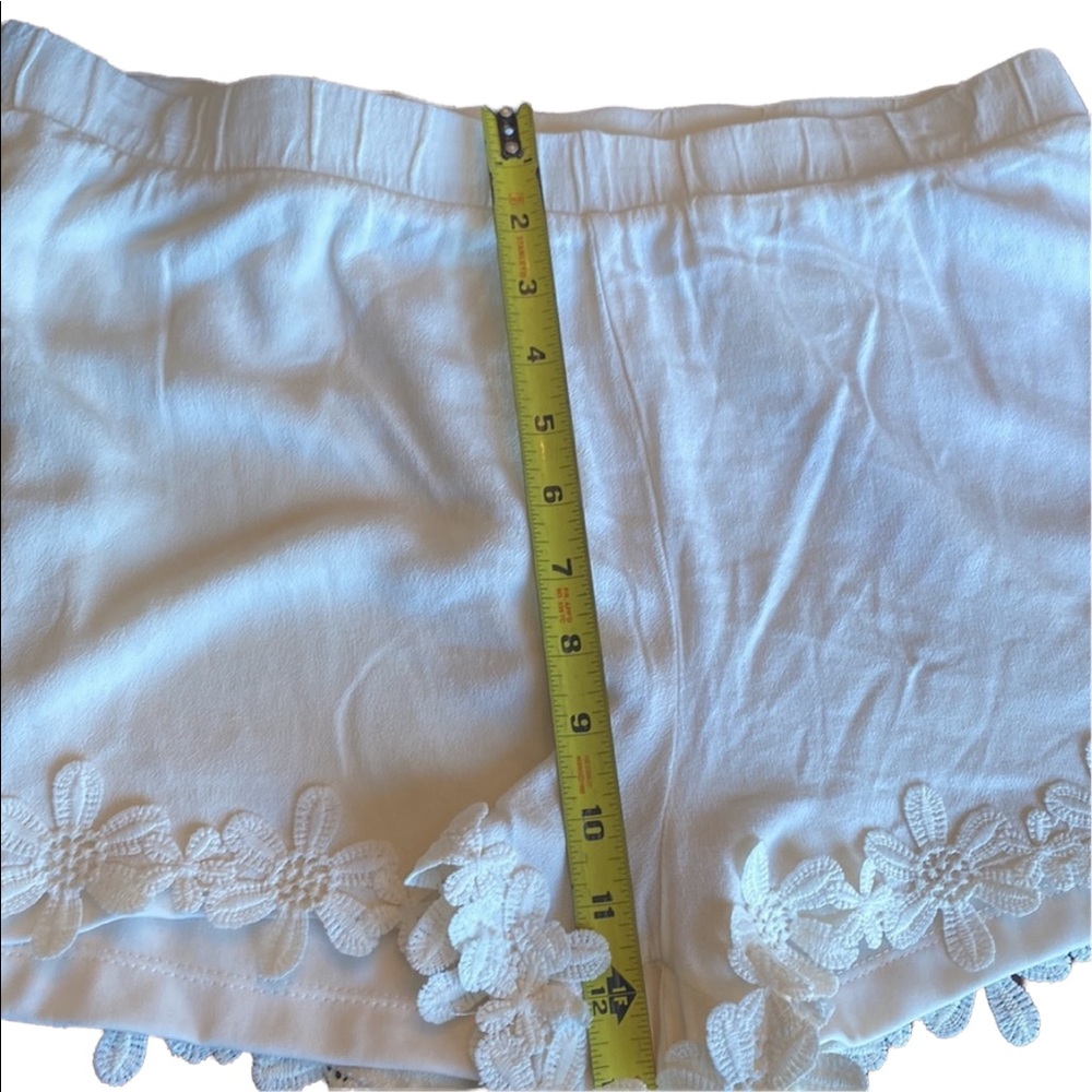 Riley & James Cream Lace Shorts - Picture 9 of 12